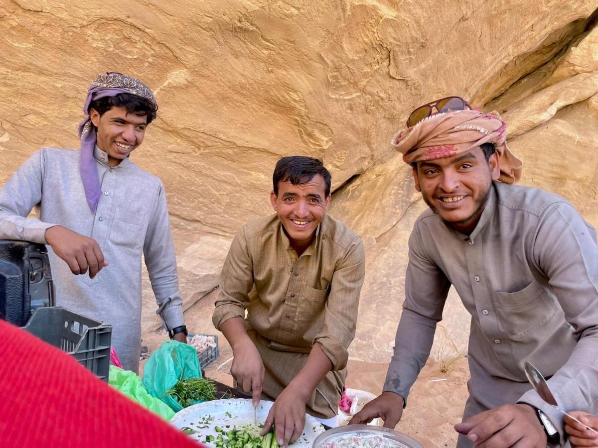 Wadi Rum Bedouin Tour With A Camp Exterior photo