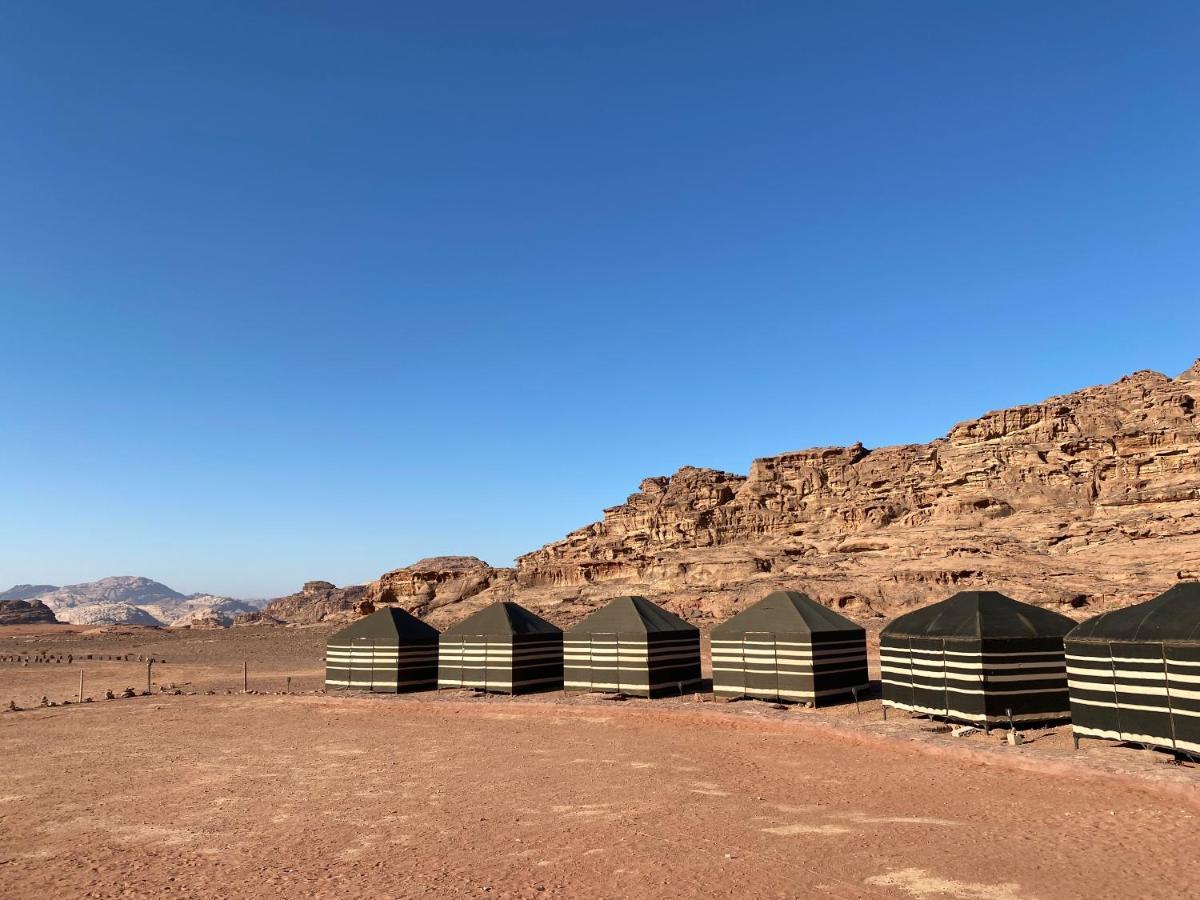 Wadi Rum Bedouin Tour With A Camp Exterior photo