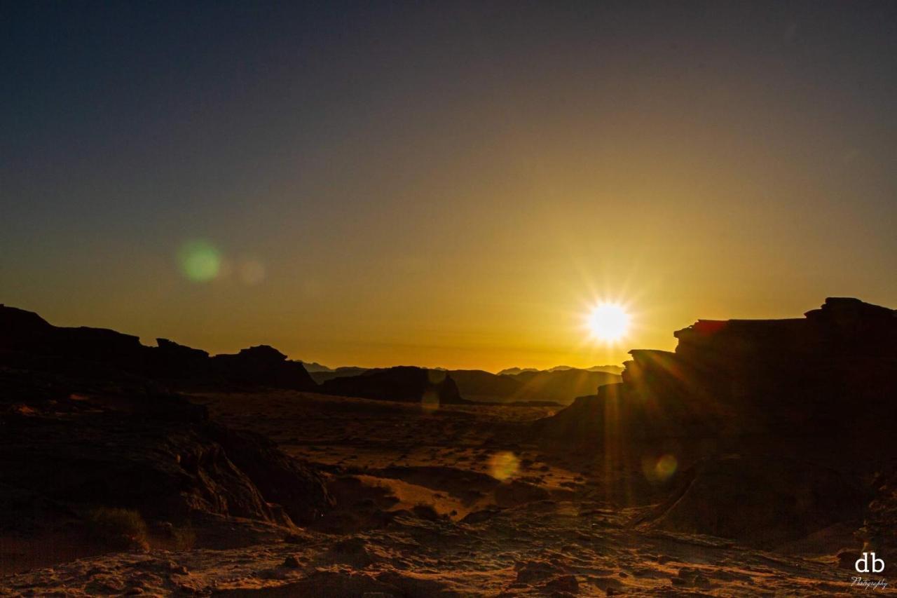 Wadi Rum Bedouin Tour With A Camp Exterior photo