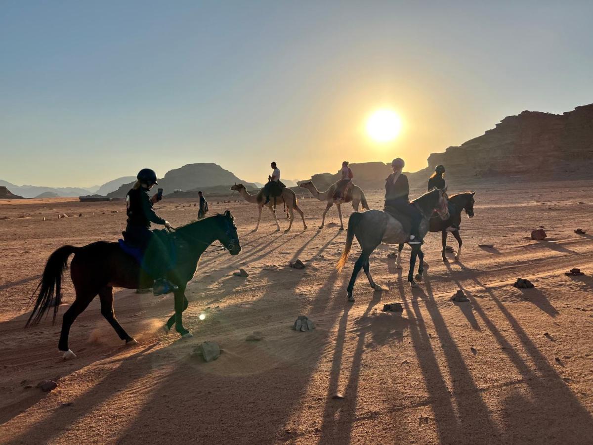 Wadi Rum Bedouin Tour With A Camp Exterior photo