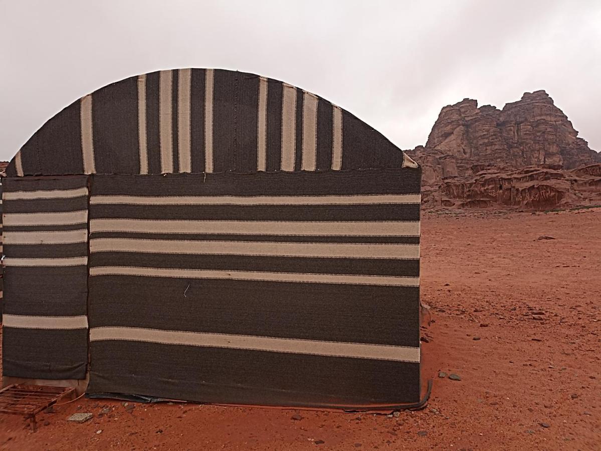 Wadi Rum Bedouin Tour With A Camp Exterior photo