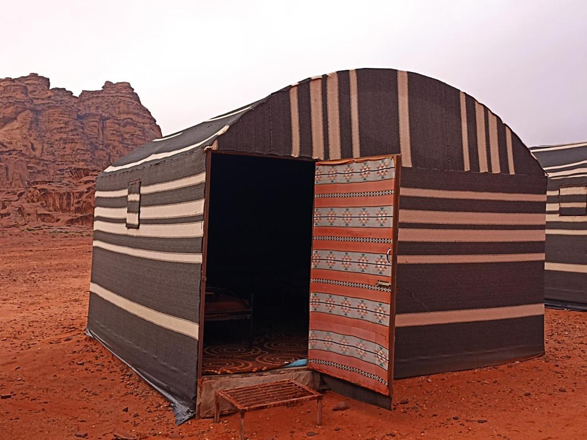 Wadi Rum Bedouin Tour With A Camp Exterior photo