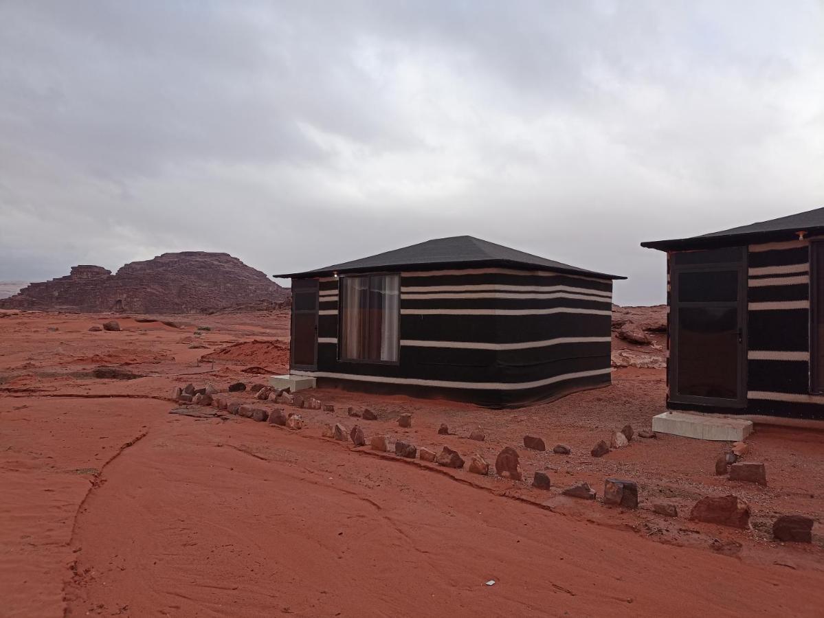 Wadi Rum Bedouin Tour With A Camp Exterior photo