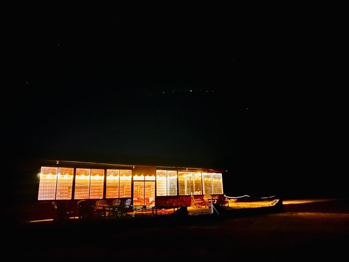 Wadi Rum Bedouin Tour With A Camp Exterior photo